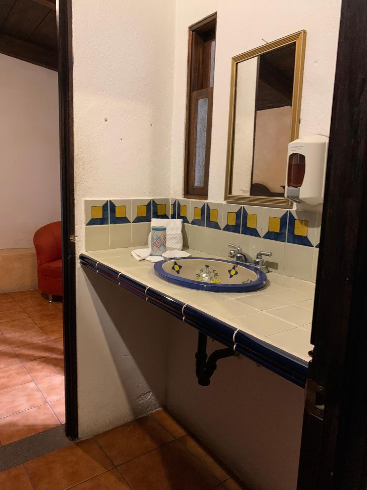 Hotel T Kon T Antigua Eksteriør bilde